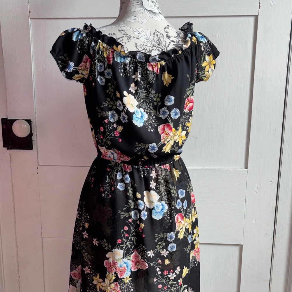 BeBop Black Floral Off Shoulder Ruffle High Low Jumpsuit Size Jr Medium - Picture 6 of 10